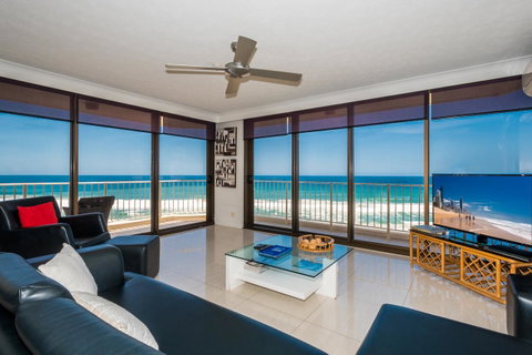 Breakers North Absolute Beachfront Apartments - Official - Lismore Accommodation 24