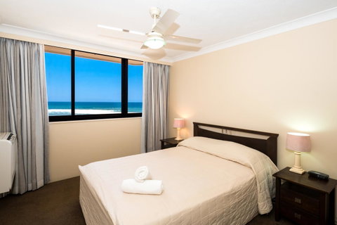 Breakers North Absolute Beachfront Apartments - Official - Lismore Accommodation 8