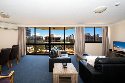 Breakers North Absolute Beachfront Apartments - Official - Lismore Accommodation 13