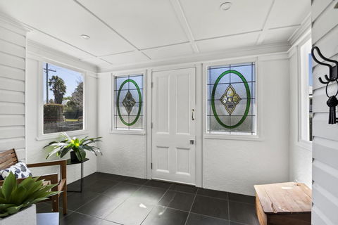 The Lighthouse - Lismore Accommodation 17