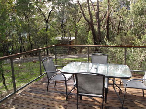 Wattletree Cottage - Lismore Accommodation 3