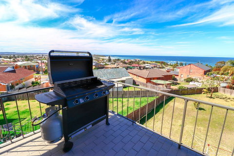 Waves @ Caves - Lismore Accommodation 1