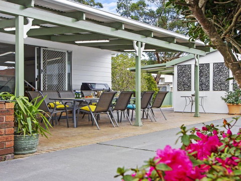 Whispering Waves - Relaxing Beach House - Lismore Accommodation 0