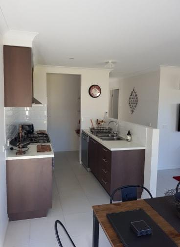 White Caps B - New Styles & Spacious Home - Lismore Accommodation 2