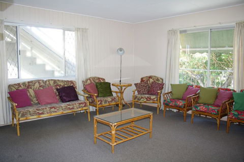 WHITE DOLPHIN, UNIT 5 - Lismore Accommodation 1