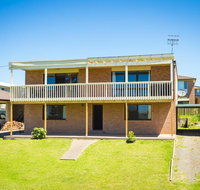 Williams Wonder - Large Beach House - Lismore Accommodation