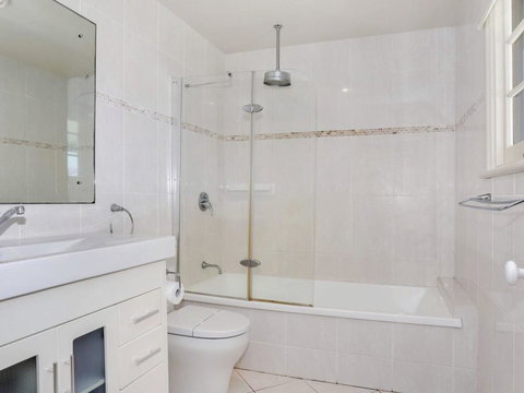 Yamba Pilot Cottage 2 - Pets Welcome - Close To Beach - Lismore Accommodation 3