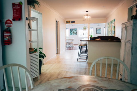 Yeppoon Beachhouse - Lismore Accommodation 1
