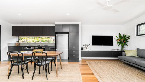 Your Luxury Escape - Carinya Cottages 3 - Lismore Accommodation 3