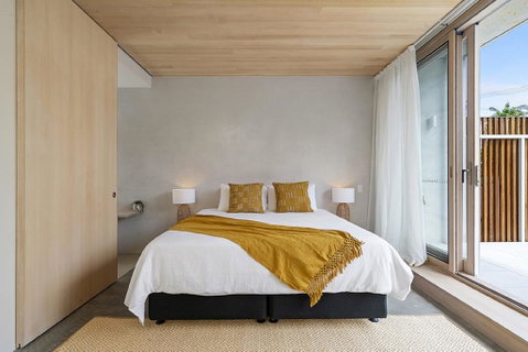 Your Luxury Escape - Driftwood Two At Clarkes Beach - Lismore Accommodation 3