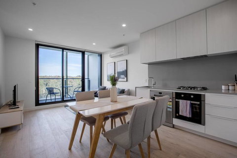 Grey Style, Simple And Cozy Apt@Parkville+Carpark - Lismore Accommodation 0