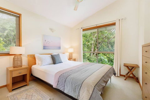 A Beach House - Lismore Accommodation 1