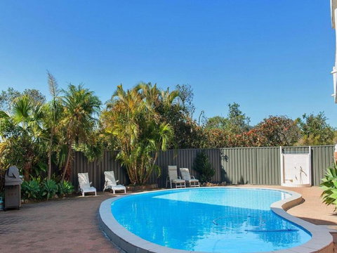 Albacore 3 Waterfront Pool Lift And Views - Lismore Accommodation 4
