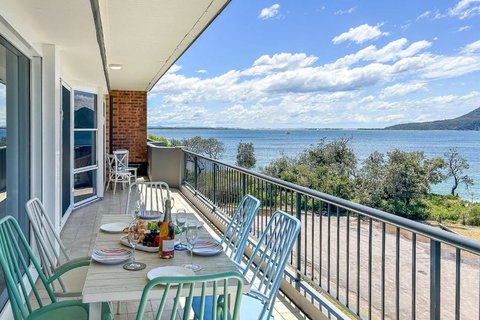 Albacore 7 Waterfront Unit - Lismore Accommodation 1