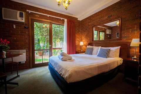 Armour Motor Inn - Lismore Accommodation 0