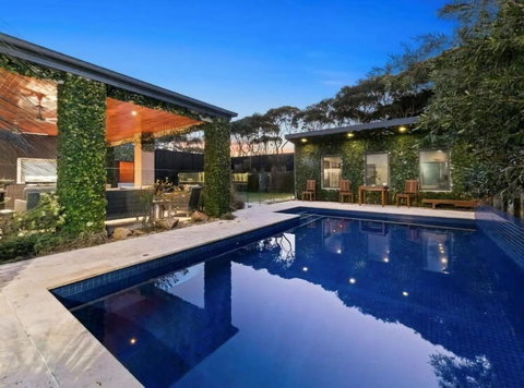 Aroha Moana - Solar Heated Pool, Sauna, Billiards - Lismore Accommodation 0