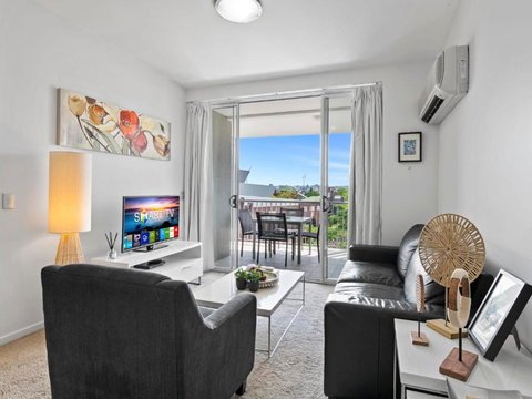 Artsy Destination Compact & Cosy 2 BR Apart At Valley - Lismore Accommodation 4