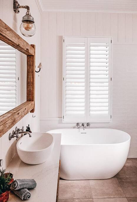 BAY PROPERTIES . Beach House Yamba - Lismore Accommodation 2