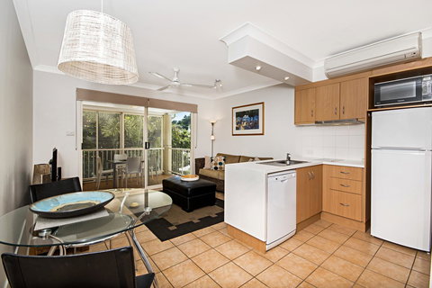 Port Douglas Apartments - Adults Only Oasis - Lismore Accommodation 37