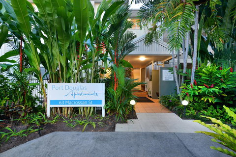 Port Douglas Apartments - Adults Only Oasis - Lismore Accommodation 14