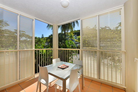 Port Douglas Apartments - Adults Only Oasis - Lismore Accommodation 6