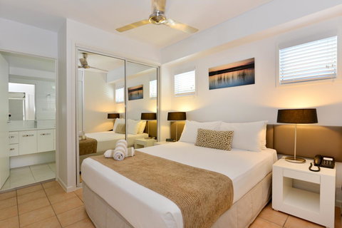 Port Douglas Apartments - Adults Only Oasis - Lismore Accommodation 29