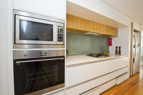 Maggies Beachfront Apartment 13 - Lismore Accommodation 10