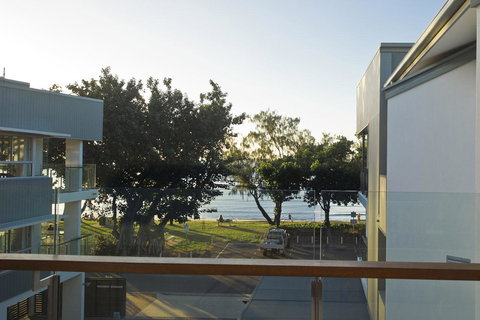 Maggies Beachfront Apartment 13 - Lismore Accommodation 9