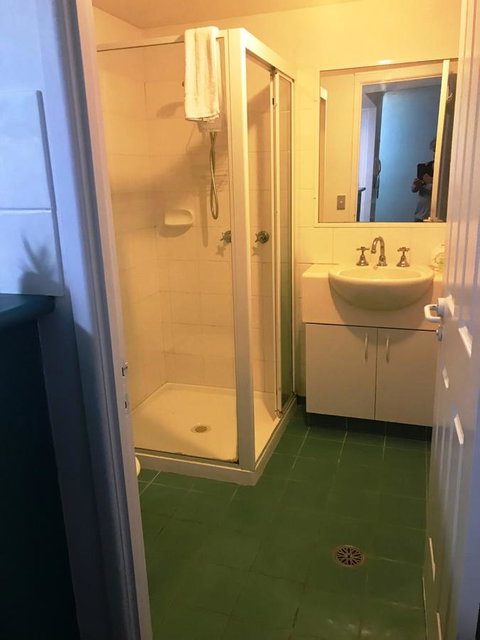 Surfers Beach Resort 2 - Lismore Accommodation 16