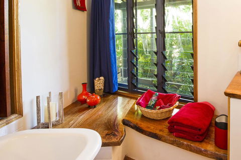 Magnetic Cottage - Lismore Accommodation 0
