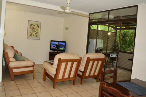 Horseshoe Bay Holiday Unit - Lismore Accommodation 3