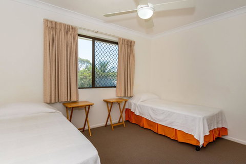 Spacious Unit Overlooking Moreton Bay - Boyd St, Woorim - Lismore Accommodation 2