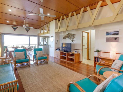 Claytons 1 By Discover Stradbroke - Lismore Accommodation 3