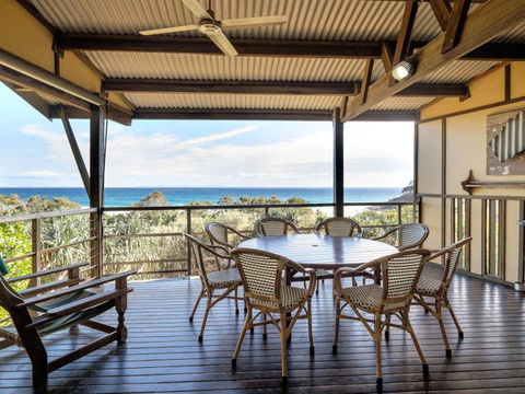 Claytons 1 By Discover Stradbroke - Lismore Accommodation 12
