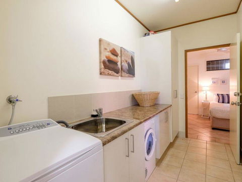 Claytons 1 By Discover Stradbroke - Lismore Accommodation 20