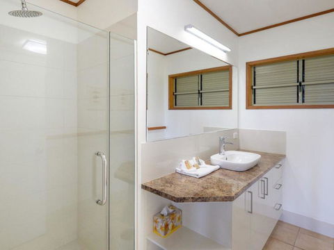 Claytons 1 By Discover Stradbroke - Lismore Accommodation 19