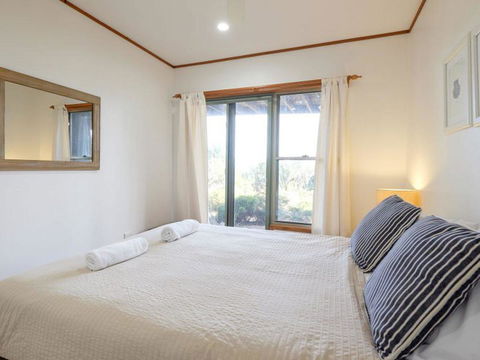 Claytons 1 By Discover Stradbroke - Lismore Accommodation 6