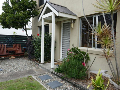 'Sandy Bottoms' With WiFi Just Moments From Beach - Lismore Accommodation 3