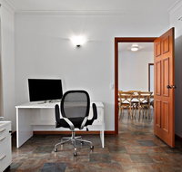 1 Gordon St Cowes - Kenros Beach House - Lismore Accommodation