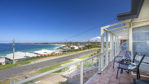 143 Mitchell Pde - Magnificent Outlook - Lismore Accommodation 0