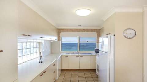 143 Mitchell Pde - Magnificent Outlook - Lismore Accommodation 3