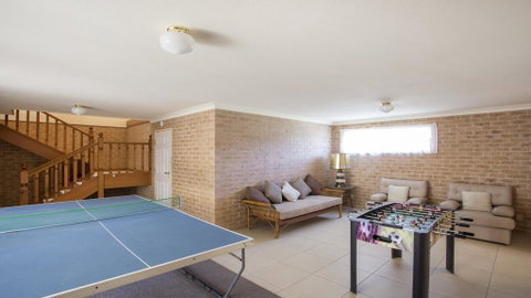 143 Mitchell Pde - Magnificent Outlook - Lismore Accommodation 1