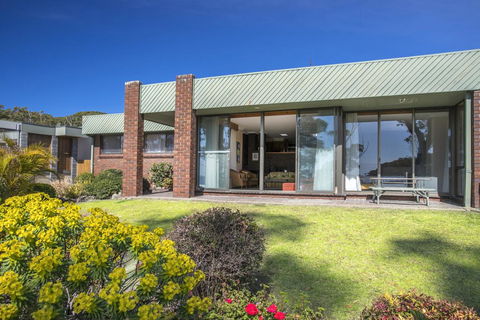 16 Shipton Cres - Secluded Away - Lismore Accommodation 3