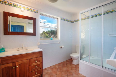 164 Mitchell Pde - Spectacular Views - Lismore Accommodation 1