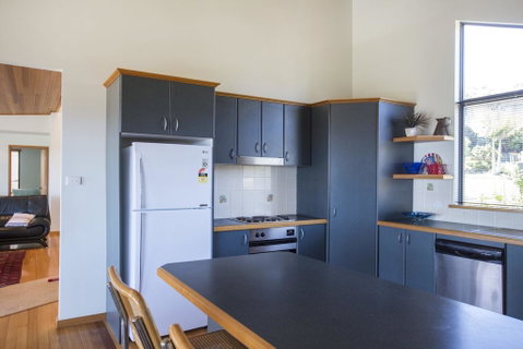 17 Canberra Crescent - Prestige Views At Burrill Lake - Lismore Accommodation 1