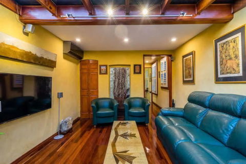 2 Bed Renovated Terrace - Erskinville - Lismore Accommodation 3
