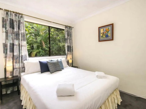 2 Bedroom St Lucia Apartment Close To UQ And CityCat - Lismore Accommodation 2