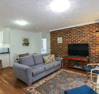 2 Bedroom St Lucia Apartment close to UQ and CityCat - Lismore Accommodation