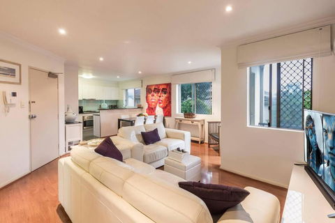 2 Bedroom With Parking & AC Close To Beach & City - Lismore Accommodation 0