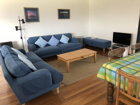 2 Jocelyn Street. Dalmeny - Lismore Accommodation 3